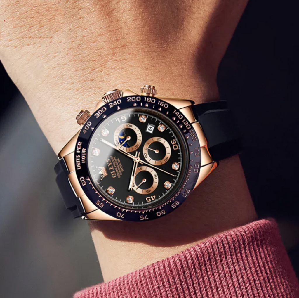 Versatile Illuminated Quartz Timepiece for Men