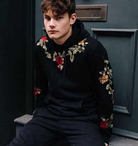 Gentleman's Hooded Pullover