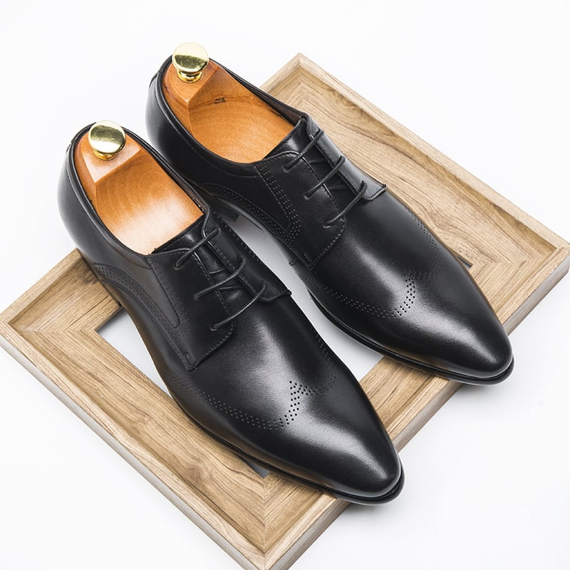 Elegant Brown Carved Brogue Derby Shoes for Men