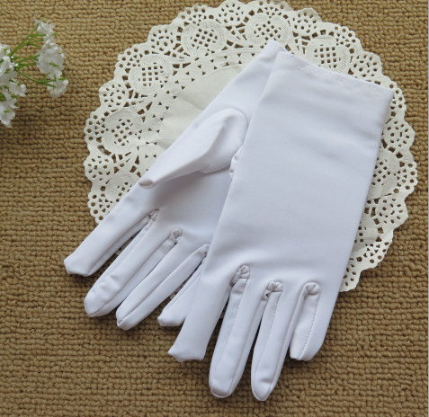 Elegant UV Shield Gloves for All